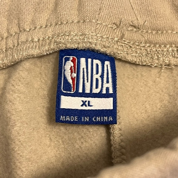 NBA Classic Fit Sporty Fleece Lined Basketball Shorts, NBA Logo, Sz XL, Tan - Picture 7 of 8